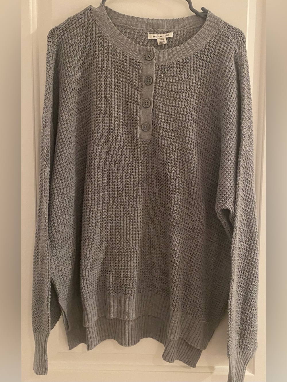 Women’s American Eagle Gray Henley Waffle-Knit Sweater size M